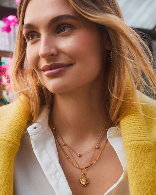 Dira Pearl Strand Necklace