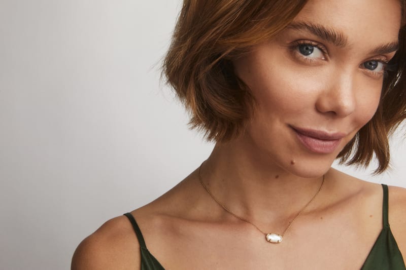  Elisa 18k Gold Vermeil Pendant Necklace In Ivory Mother-of-Pearl