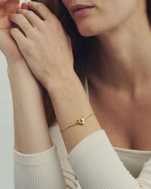  Bold Heirloom Heart Bracelet