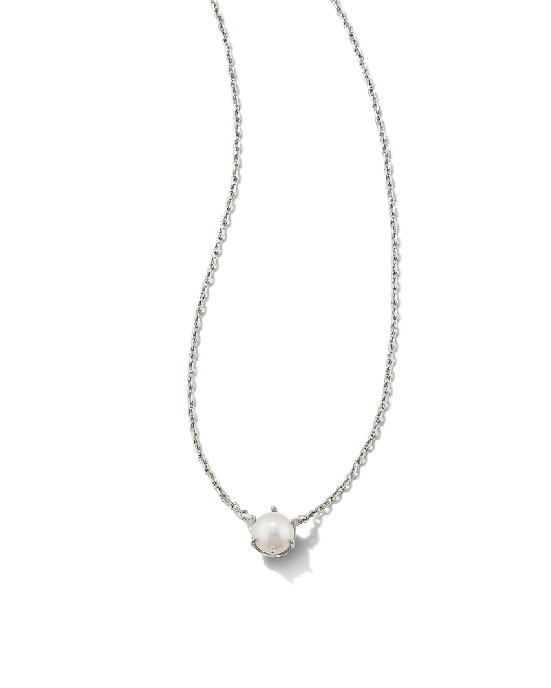  Arya Silver Pendant Necklace In White Pearl