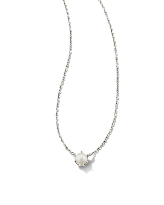  Arya Silver Pendant Necklace In White Pearl